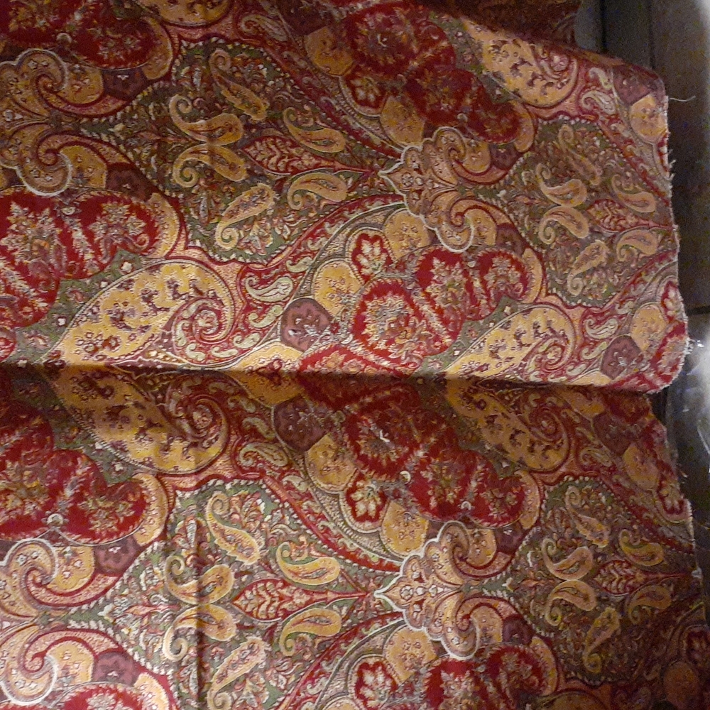 Fabric - Picture 3 of 9